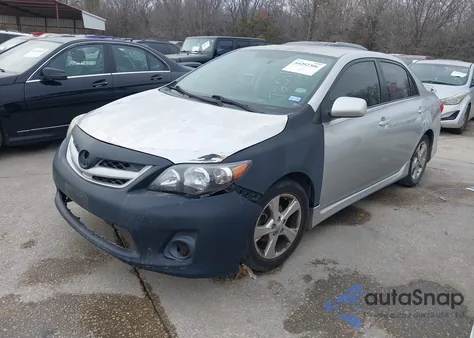 2011 Toyota Corolla S z USA, uszkodzony, nr VIN 2T1BU4EE2BC720112